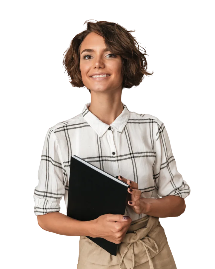 Educadora sorrindo, representando escolas, cursos livres e infoprodutores